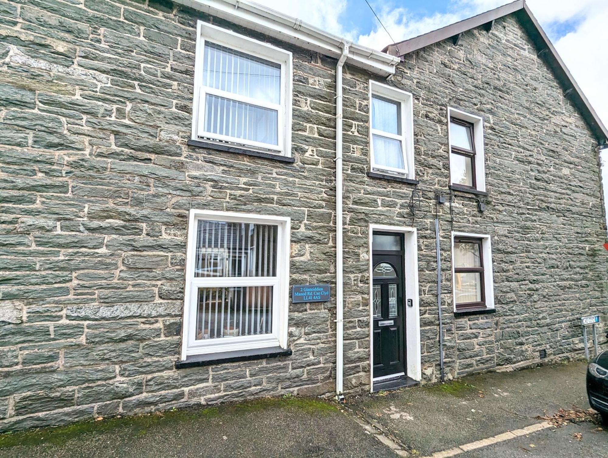 Cheerful 2 Bed Home With Mountain Views Blaenau Ffestiniog Exterior photo