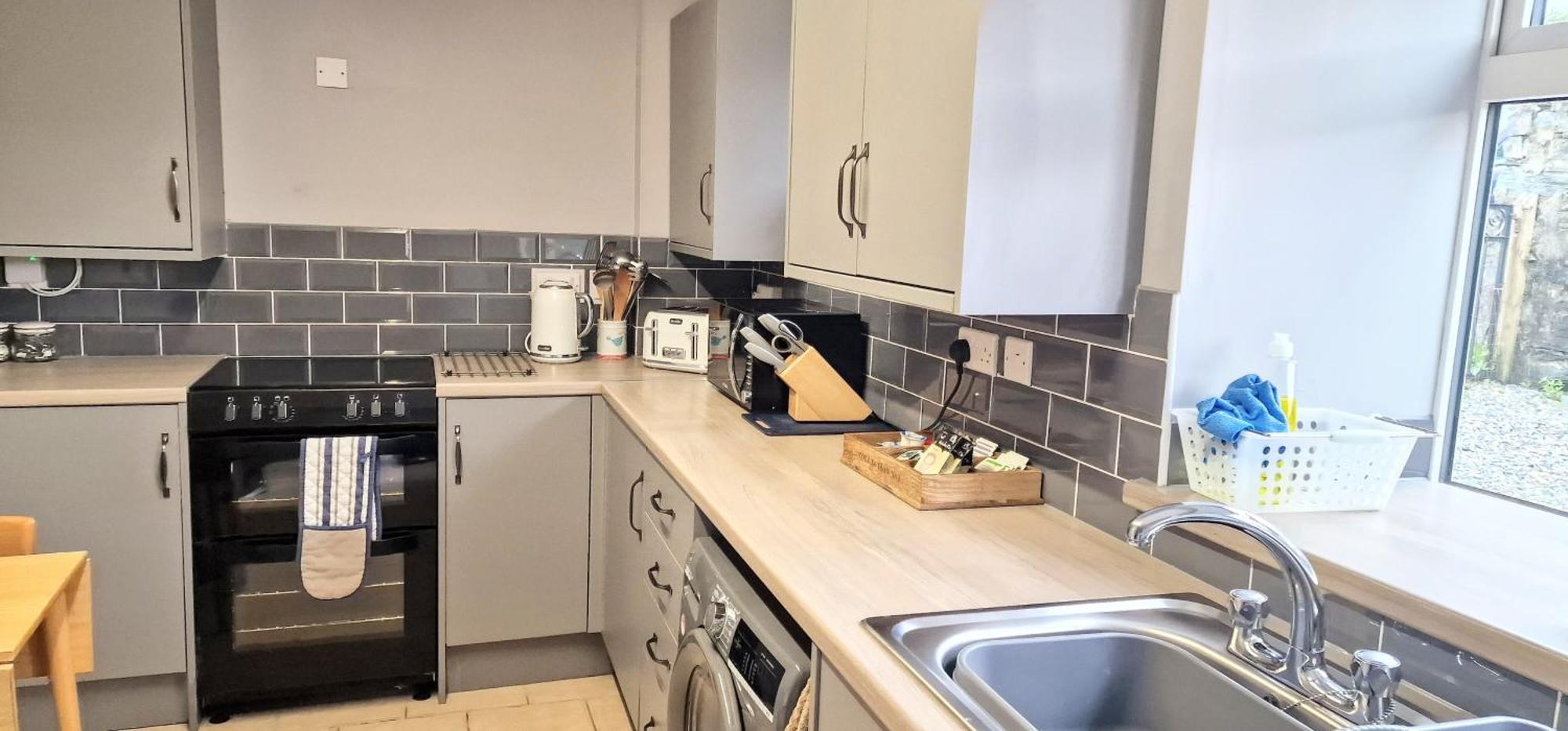 Cheerful 2 Bed Home With Mountain Views Blaenau Ffestiniog Exterior photo