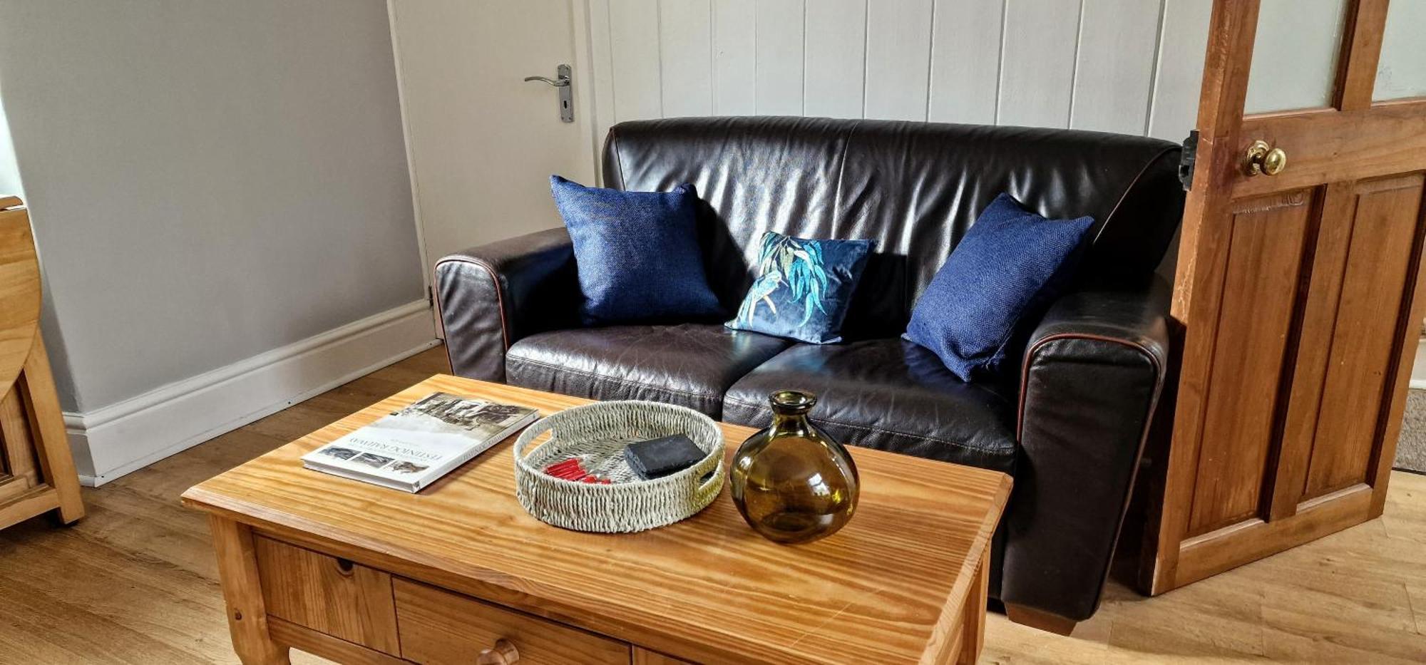 Cheerful 2 Bed Home With Mountain Views Blaenau Ffestiniog Exterior photo